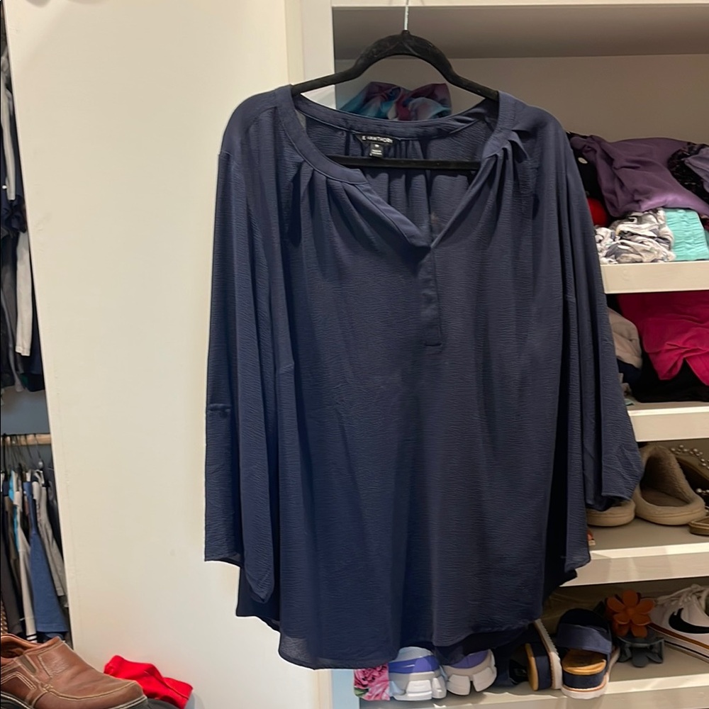 41 Hawthorn Dark Blue Top
